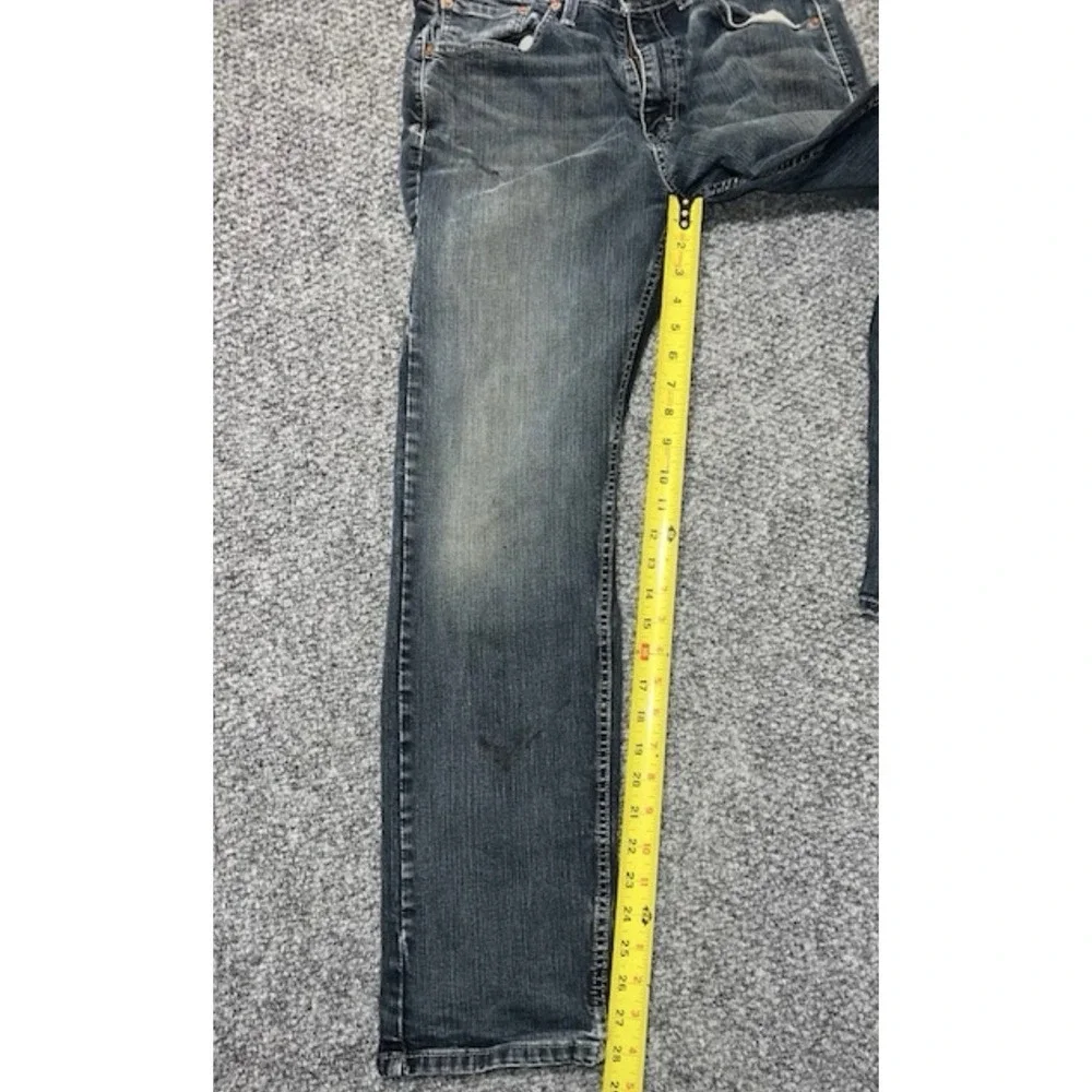 Levis measurements photos